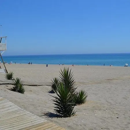 Homes Of Spain, Al Andalus Residencial Reda Con Vistas Piscina Y Wifi 아파트 Playas de Vera